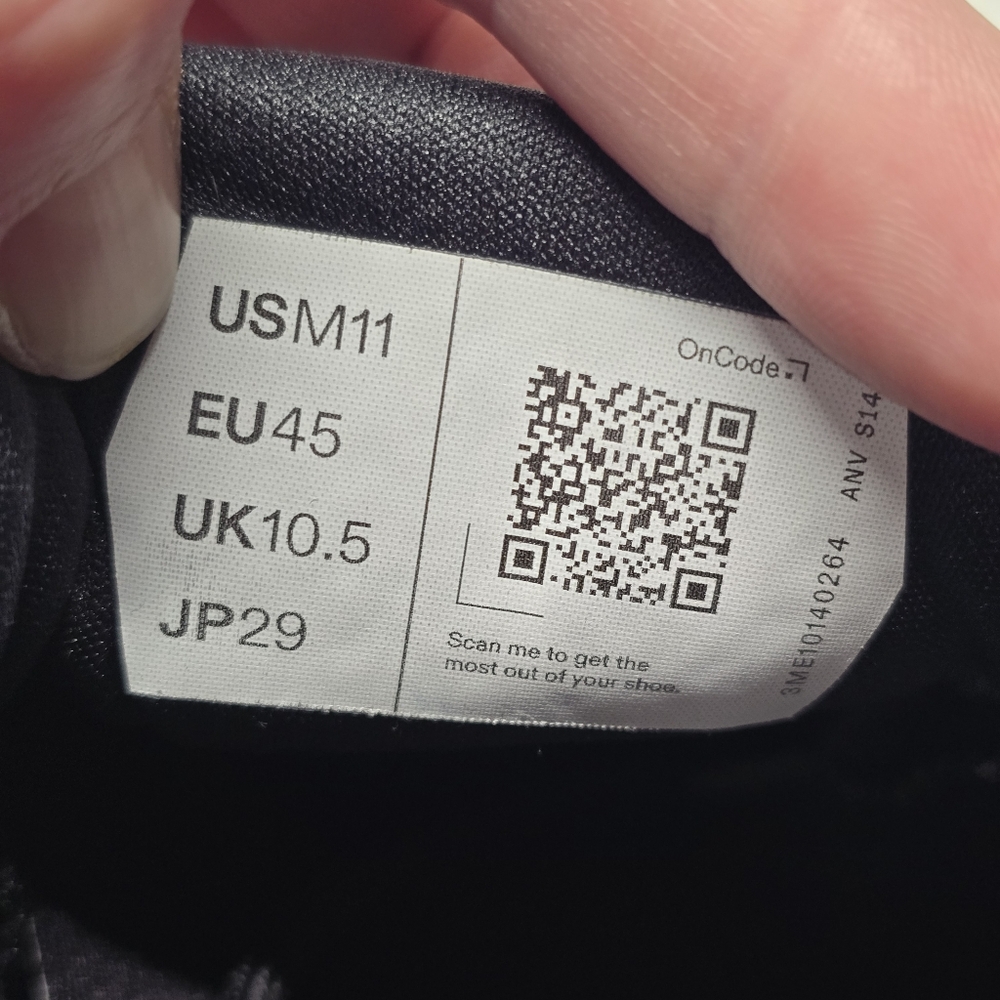 On Cloud Cloudrunner 2 Men's 11 Eclipse Black Run… - image 2